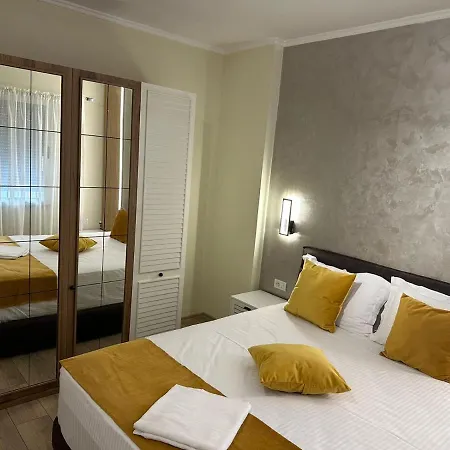 Center Luxury Orange 9a * Tiran