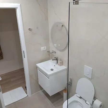 Center Luxury Orange 9a * Tiran