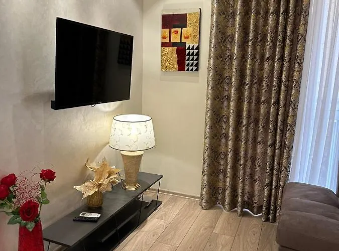 Apartment Center Luxury Orange 9a