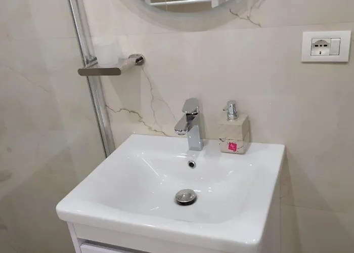Center Luxury Orange 9a Lägenhet Tirana